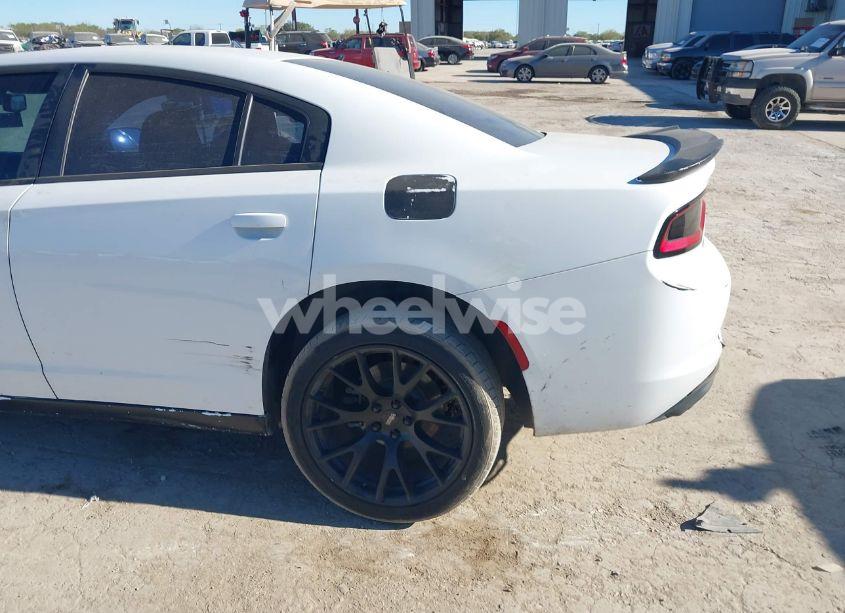 Photo 6 of 2017 Dodge Charger SE RWD (VIN 2C3CDXBG0HH612361)