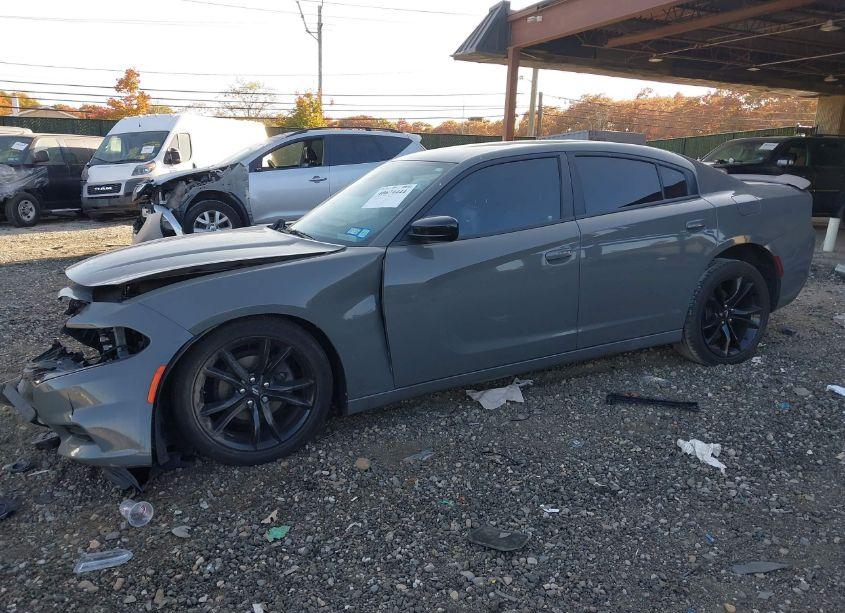 Photo 2 of 2018 Dodge Charger SXT RWD (VIN 2C3CDXBG0JH313457)
