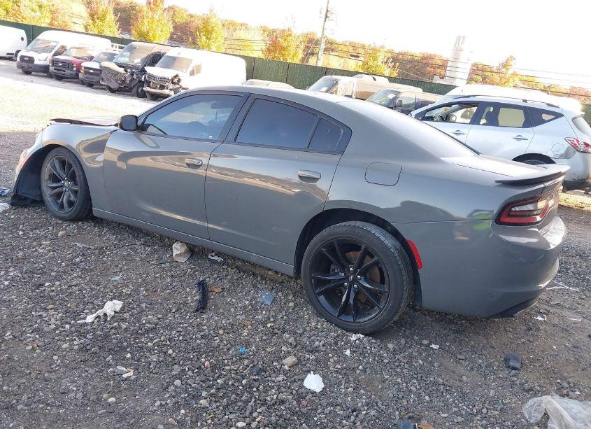 Photo 3 of 2018 Dodge Charger SXT RWD (VIN 2C3CDXBG0JH313457)