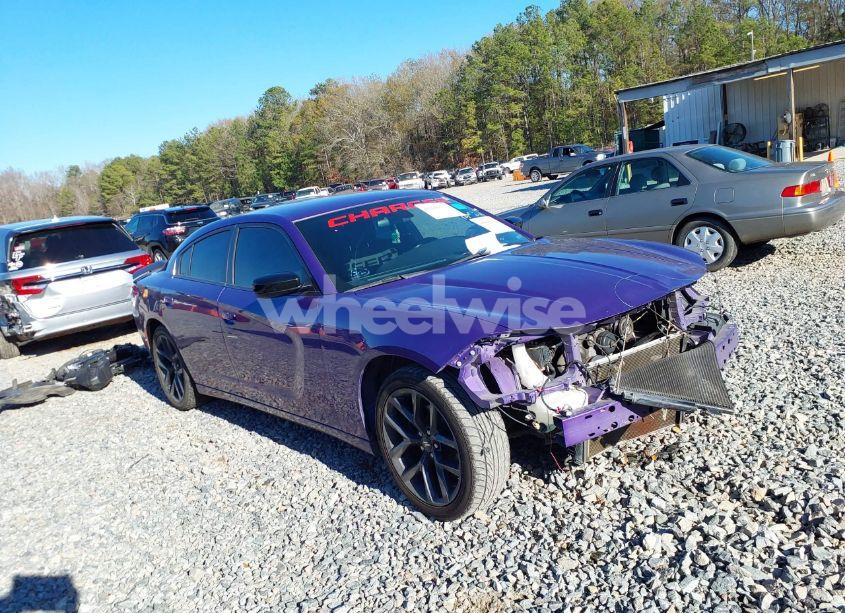 2019 Dodge Charger SXT RWD (VIN 2C3CDXBG0KH572936) main photo