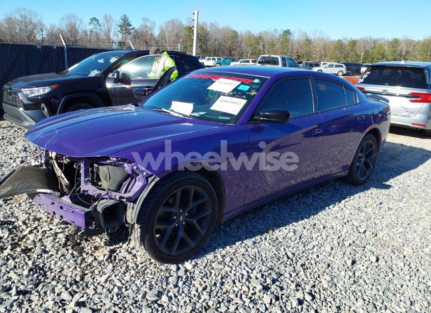 Photo 2 of 2019 Dodge Charger SXT RWD (VIN 2C3CDXBG0KH572936)