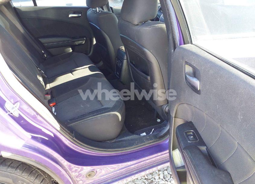 Photo 8 of 2019 Dodge Charger SXT RWD (VIN 2C3CDXBG0KH572936)