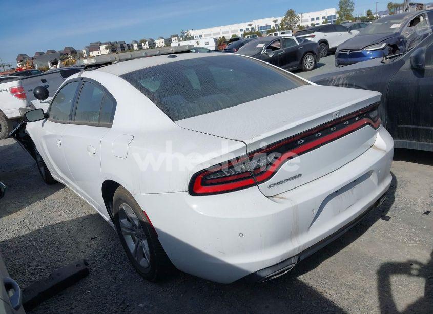 Photo 3 of 2019 Dodge Charger SXT RWD (VIN 2C3CDXBG0KH619351)