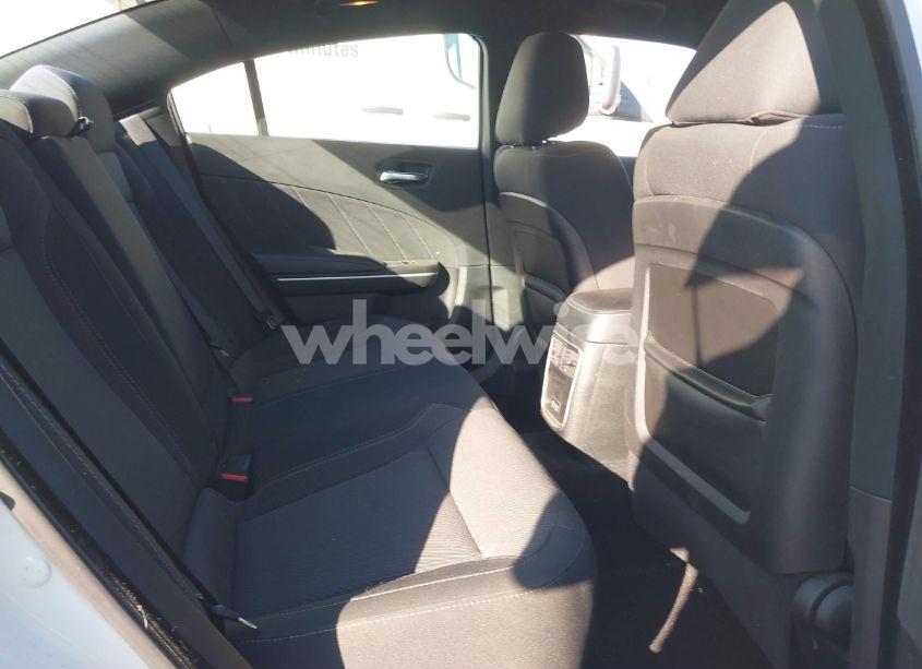 Photo 8 of 2019 Dodge Charger SXT RWD (VIN 2C3CDXBG0KH619351)