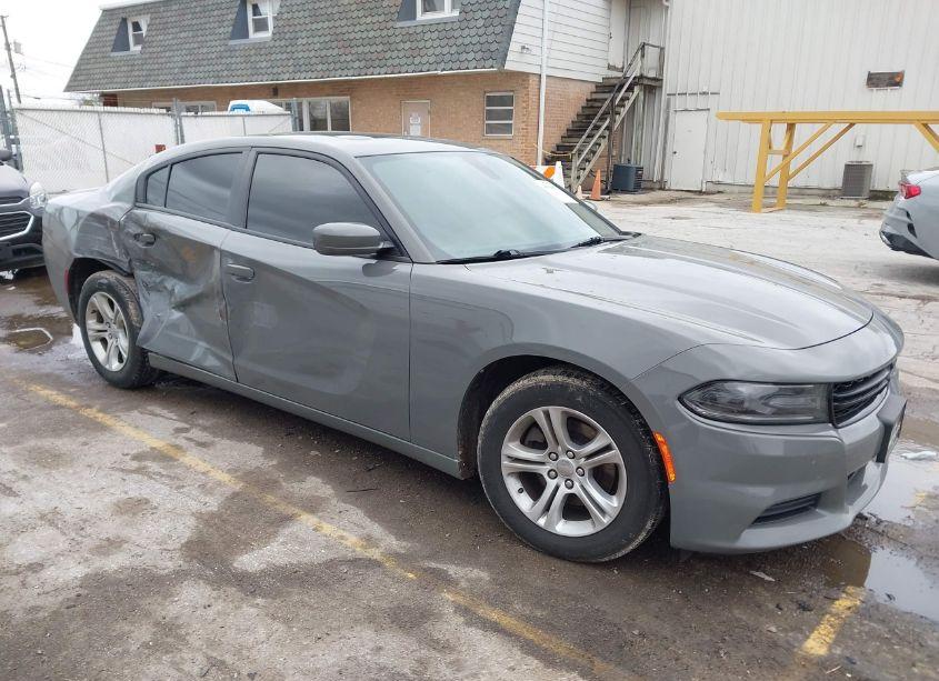2019 Dodge Charger SXT RWD (VIN 2C3CDXBG0KH657579) main photo