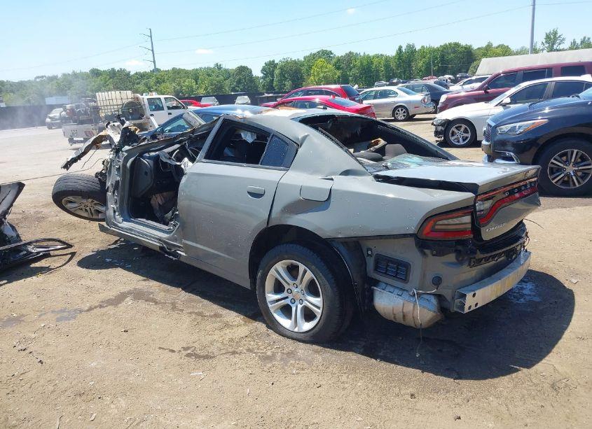 Photo 3 of 2019 Dodge Charger SXT RWD (VIN 2C3CDXBG0KH657677)