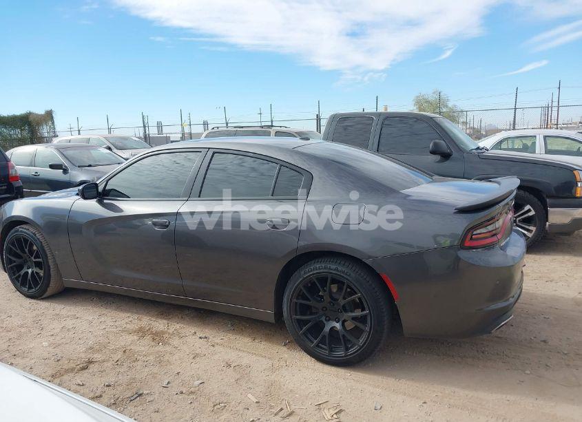 Photo 14 of 2019 Dodge Charger SXT RWD (VIN 2C3CDXBG0KH658246)