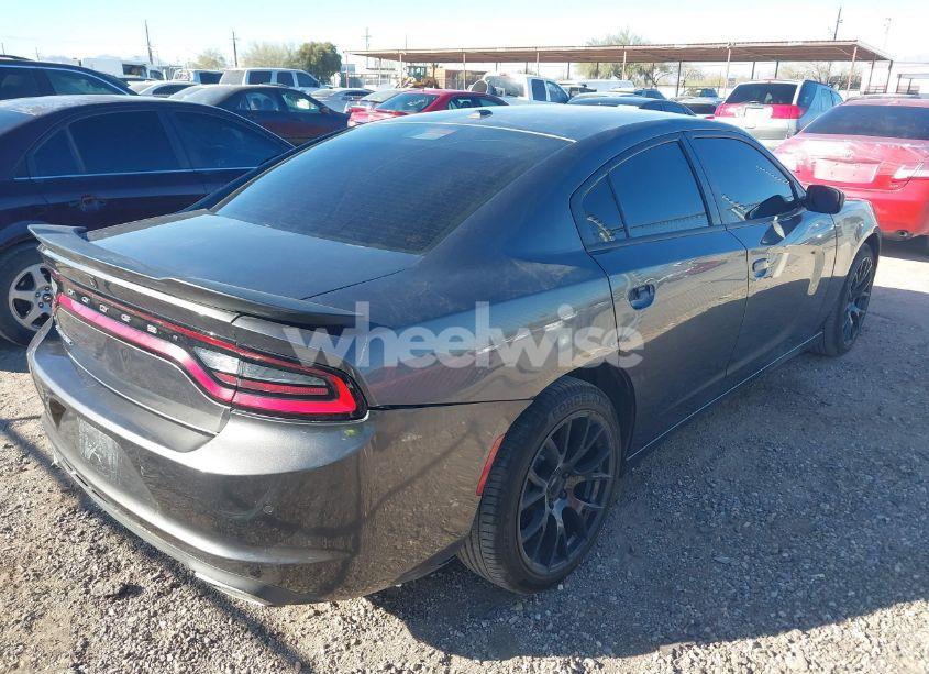 Photo 4 of 2019 Dodge Charger SXT RWD (VIN 2C3CDXBG0KH658246)