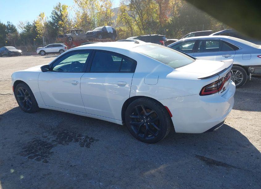Photo 3 of 2019 Dodge Charger SXT RWD (VIN 2C3CDXBG0KH681719)