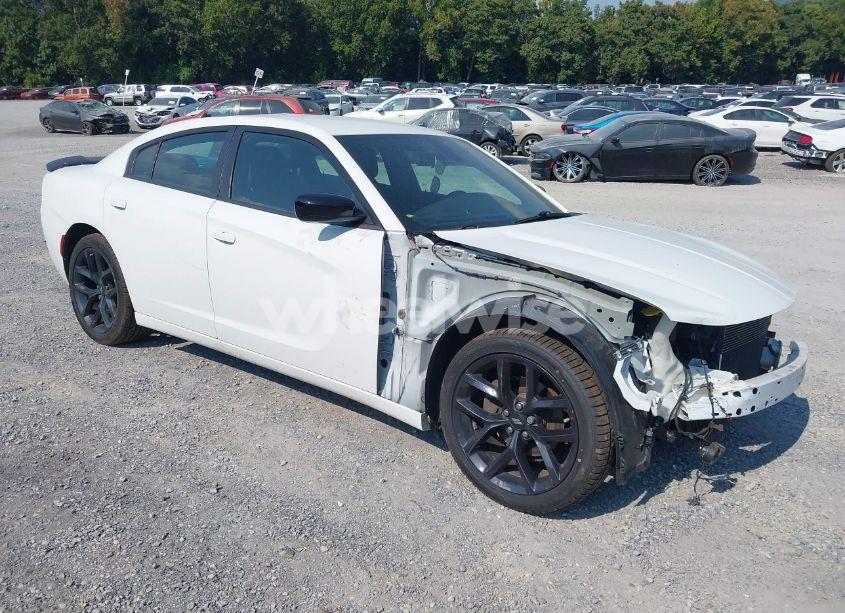 2020 Dodge Charger SXT RWD (VIN 2C3CDXBG0LH151462) main photo