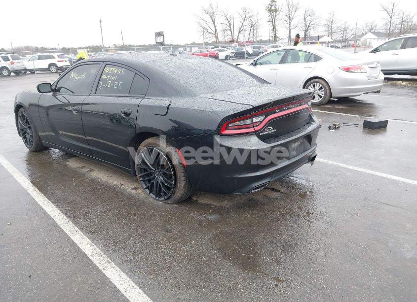 Photo 3 of 2021 Dodge Charger SXT RWD (VIN 2C3CDXBG0MH647041)