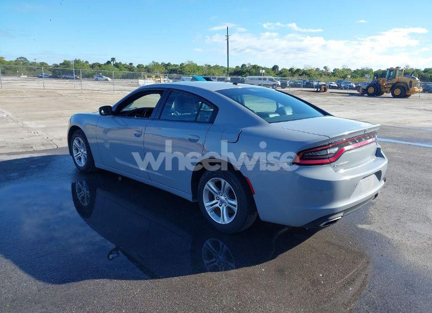 Photo 3 of 2022 Dodge Charger SXT RWD (VIN 2C3CDXBG0NH172718)