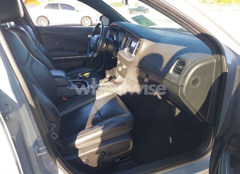 Photo 5 of 2022 Dodge Charger SXT RWD (VIN 2C3CDXBG0NH172718)