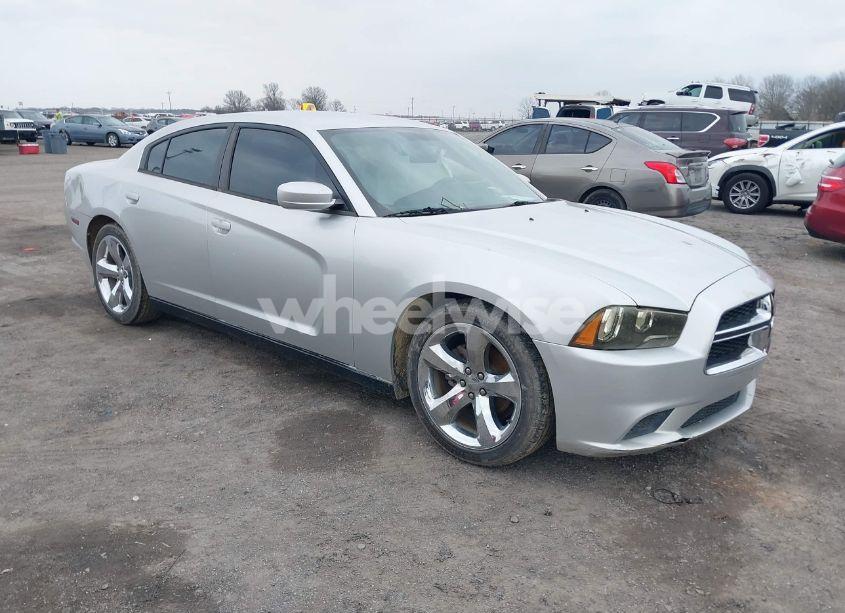 2012 Dodge Charger SE (VIN 2C3CDXBG1CH111245) main photo