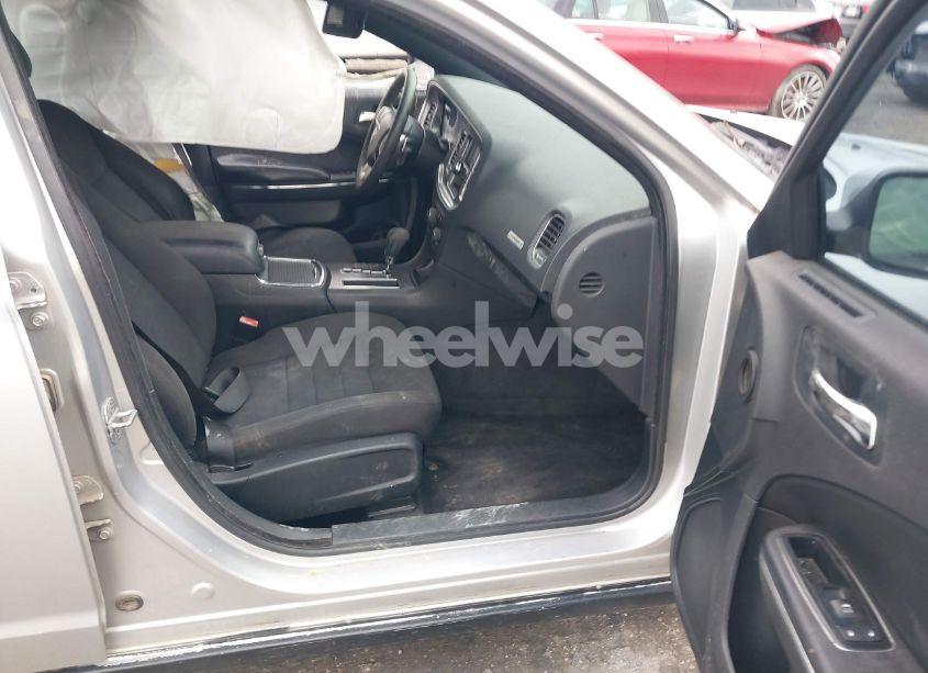 Photo 5 of 2012 Dodge Charger SE (VIN 2C3CDXBG1CH111245)
