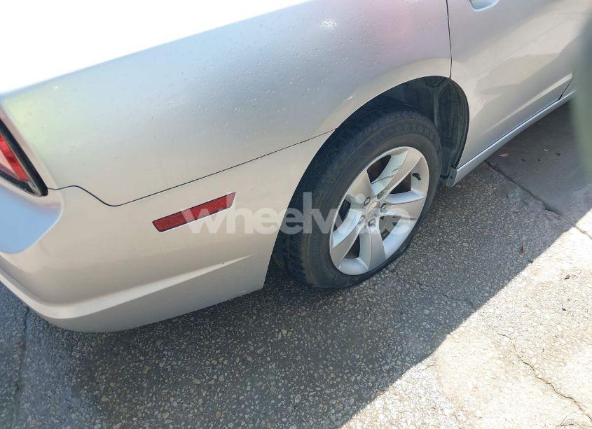 Photo 6 of 2012 Dodge Charger SE (VIN 2C3CDXBG1CH209112)