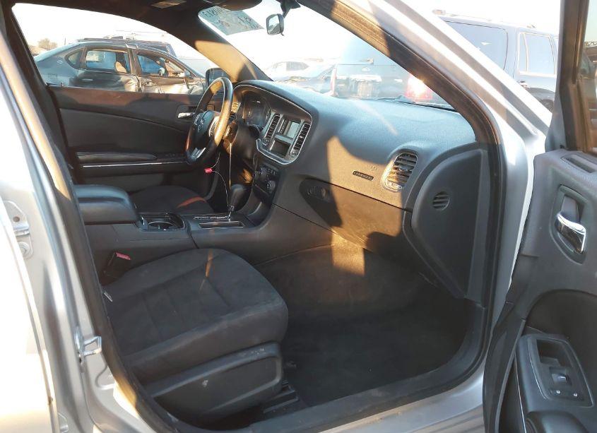 Photo 5 of 2012 Dodge Charger SE (VIN 2C3CDXBG1CH218957)