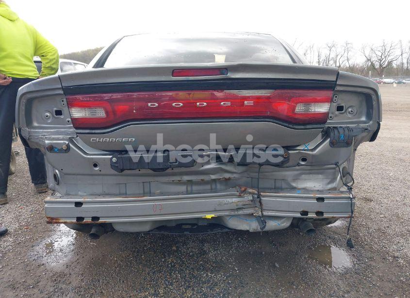 Photo 6 of 2012 Dodge Charger SE (VIN 2C3CDXBG1CH276423)