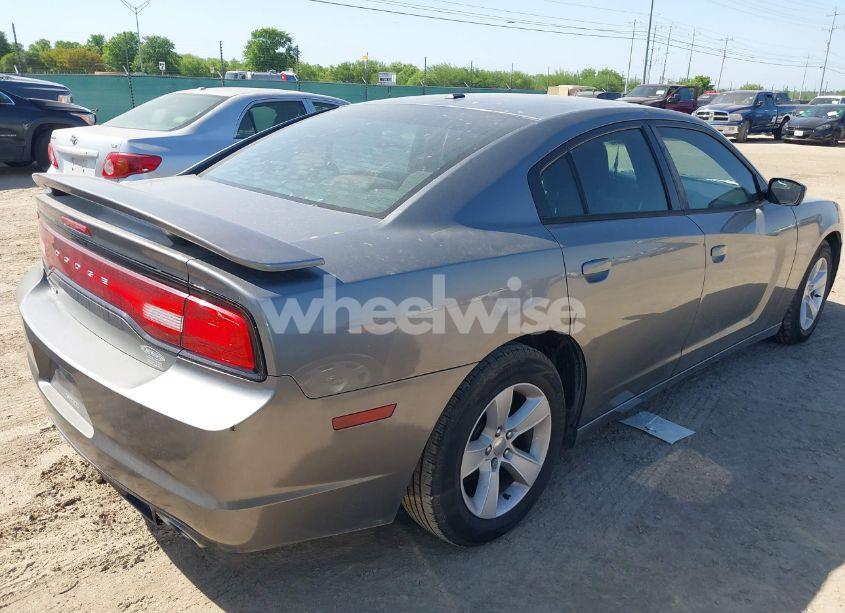 Photo 4 of 2012 Dodge Charger SE (VIN 2C3CDXBG1CH287311)