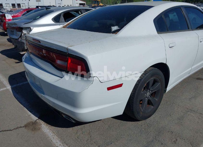 Photo 6 of 2013 Dodge Charger SE (VIN 2C3CDXBG1DH507807)