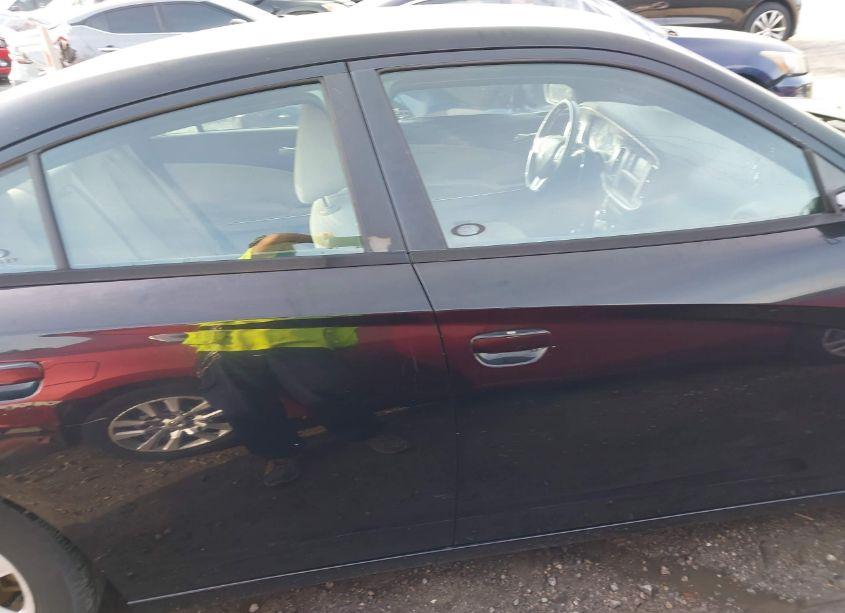 Photo 13 of 2013 Dodge Charger SE (VIN 2C3CDXBG1DH702080)