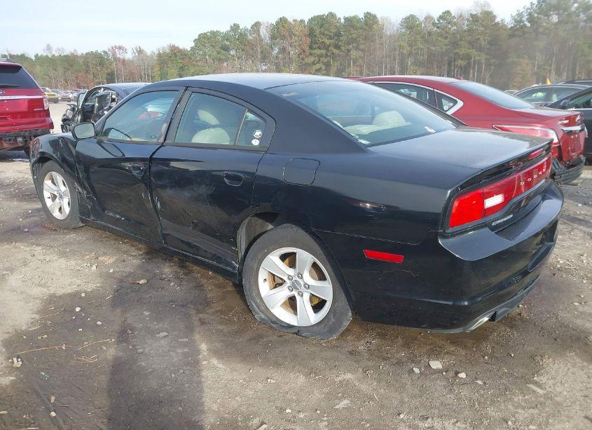 Photo 3 of 2013 Dodge Charger SE (VIN 2C3CDXBG1DH702080)