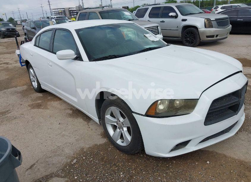 2014 Dodge Charger SE (VIN 2C3CDXBG1EH113502) main photo