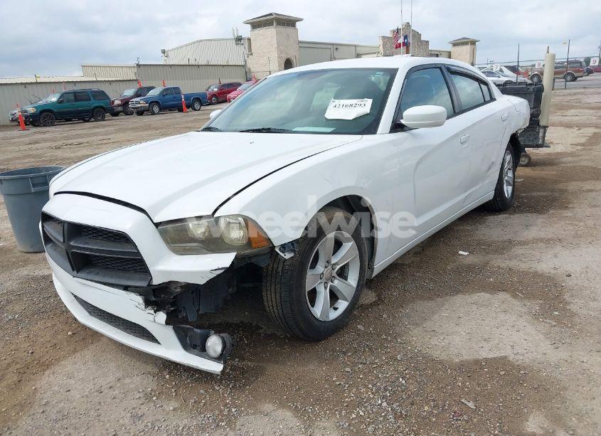 Photo 2 of 2014 Dodge Charger SE (VIN 2C3CDXBG1EH113502)