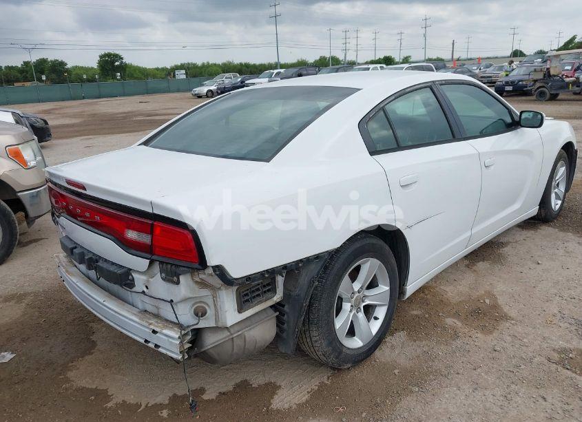Photo 4 of 2014 Dodge Charger SE (VIN 2C3CDXBG1EH113502)