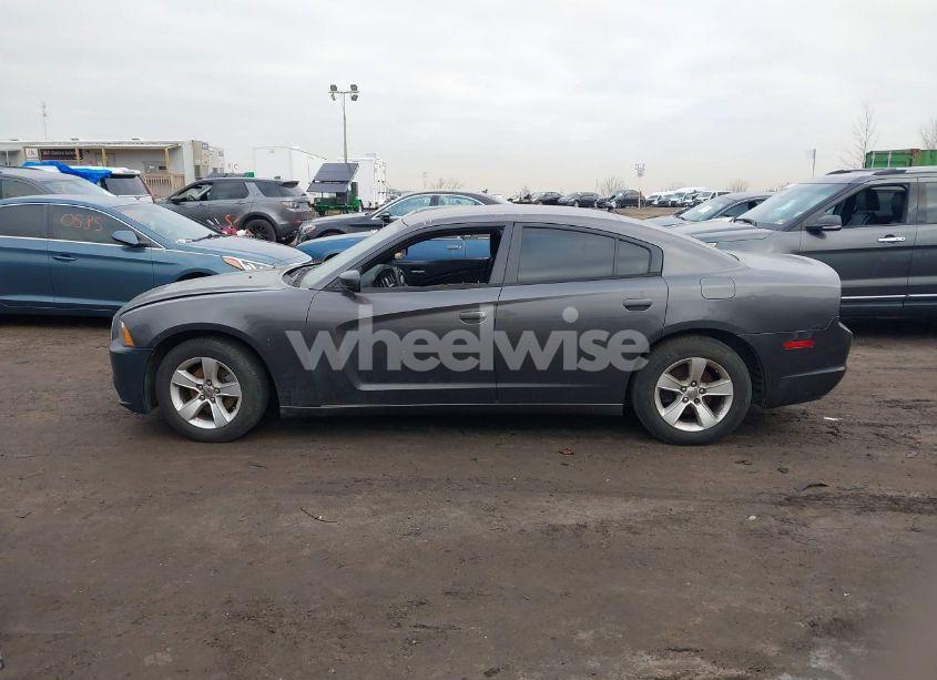 Photo 14 of 2014 Dodge Charger SE (VIN 2C3CDXBG1EH174977)