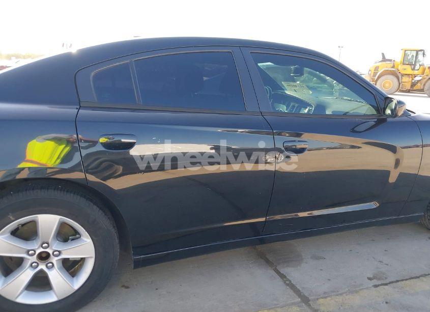 Photo 13 of 2014 Dodge Charger SE (VIN 2C3CDXBG1EH205810)