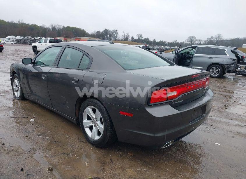Photo 3 of 2014 Dodge Charger SE (VIN 2C3CDXBG1EH213518)