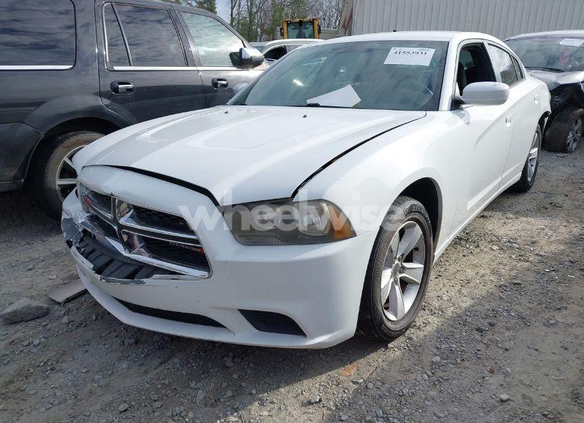 Photo 2 of 2014 Dodge Charger SE (VIN 2C3CDXBG1EH265179)