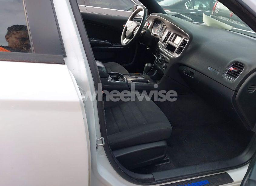 Photo 5 of 2014 Dodge Charger SE (VIN 2C3CDXBG1EH265179)