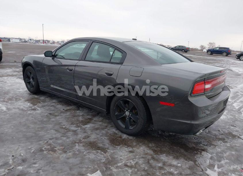 Photo 3 of 2014 Dodge Charger SE (VIN 2C3CDXBG1EH295332)