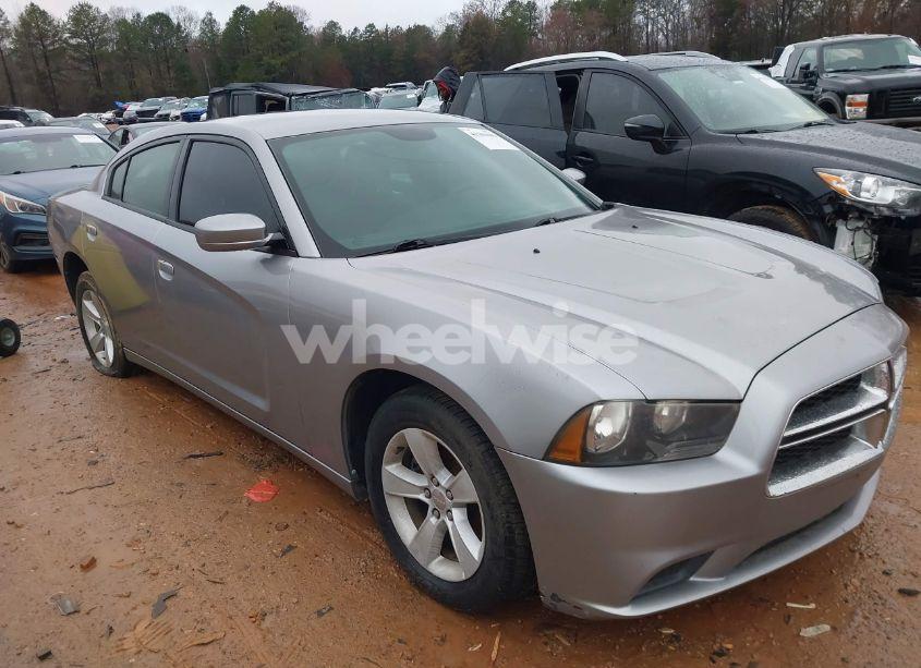 2014 Dodge Charger SE (VIN 2C3CDXBG1EH325512) main photo