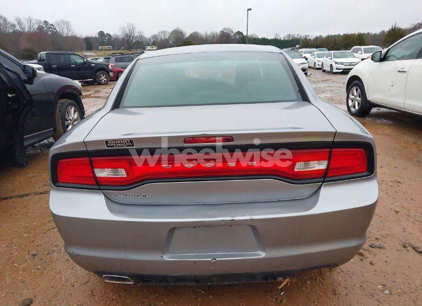 Photo 16 of 2014 Dodge Charger SE (VIN 2C3CDXBG1EH325512)