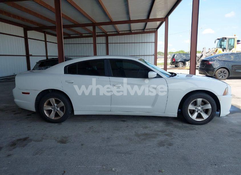 Photo 13 of 2014 Dodge Charger SE (VIN 2C3CDXBG1EH366559)