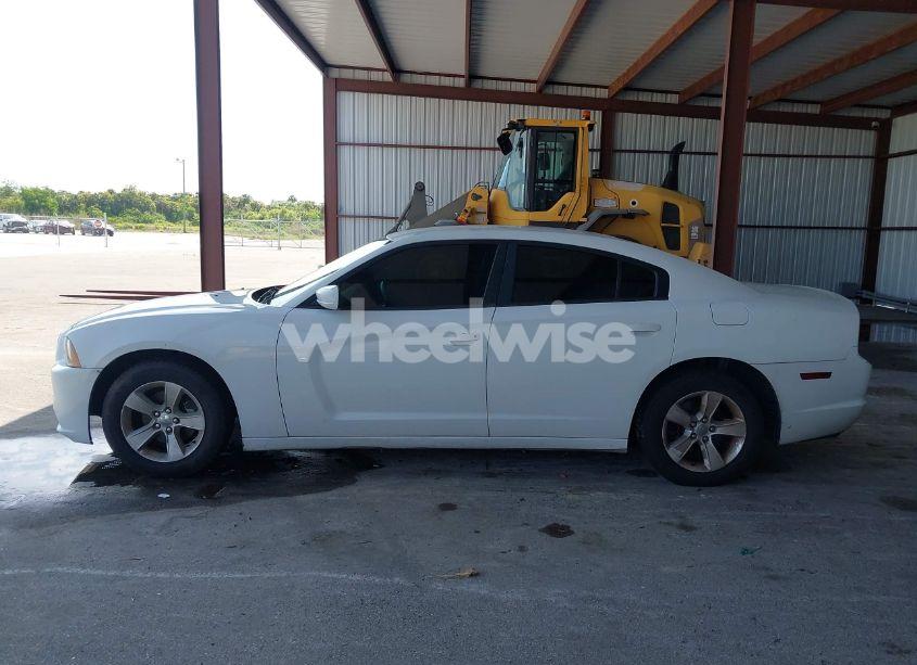 Photo 14 of 2014 Dodge Charger SE (VIN 2C3CDXBG1EH366559)