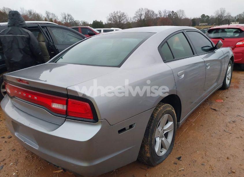 Photo 4 of 2014 Dodge Charger SE (VIN 2C3CDXBG1EH375021)