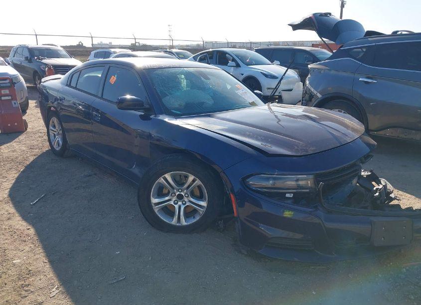 2015 Dodge Charger SE (VIN 2C3CDXBG1FH725409) main photo