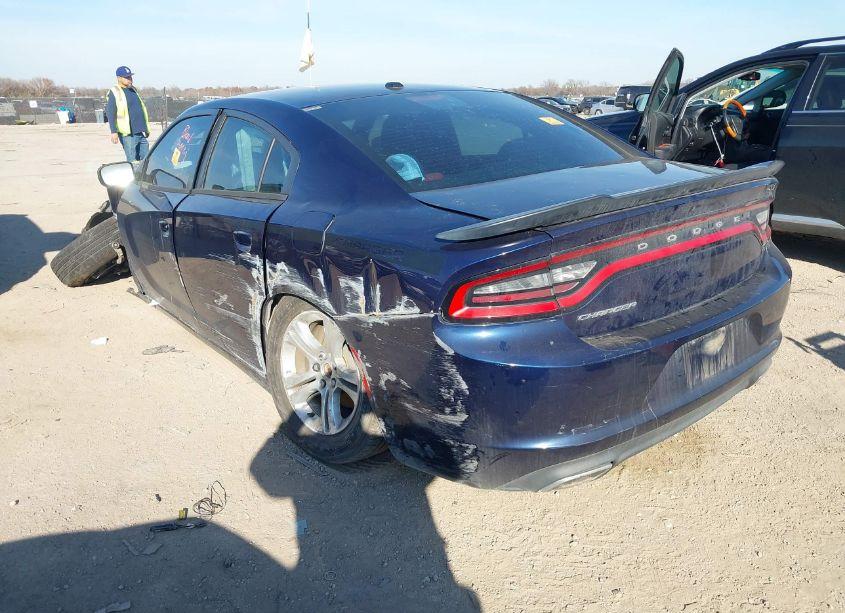 Photo 3 of 2015 Dodge Charger SE (VIN 2C3CDXBG1FH725409)