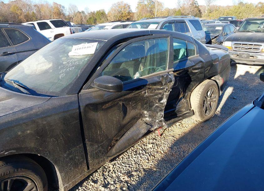 Photo 6 of 2015 Dodge Charger SE (VIN 2C3CDXBG1FH790518)