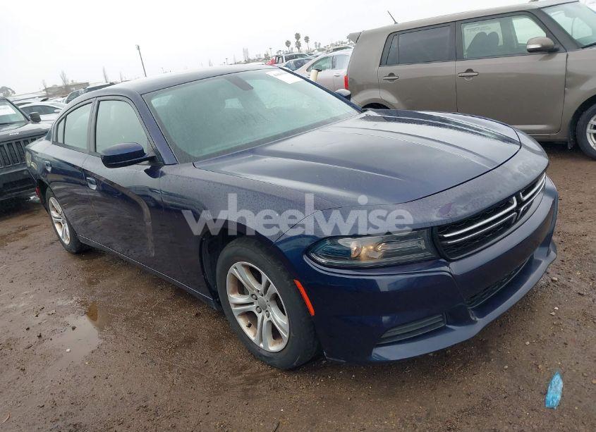 2015 Dodge Charger SE (VIN 2C3CDXBG1FH835764) main photo