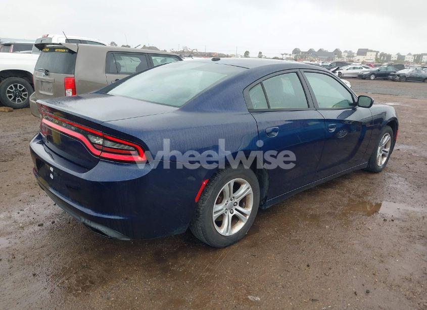 Photo 4 of 2015 Dodge Charger SE (VIN 2C3CDXBG1FH835764)