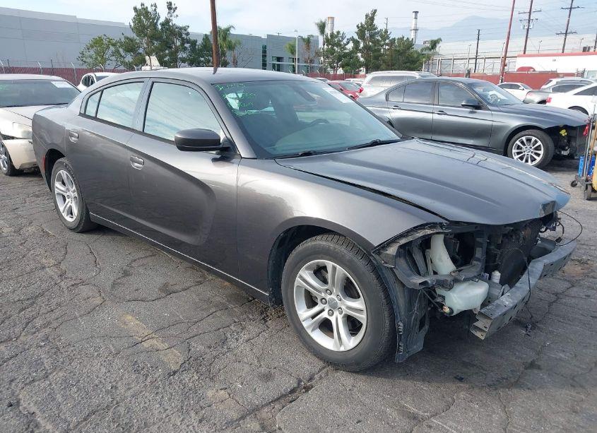 2015 Dodge Charger SE (VIN 2C3CDXBG1FH836882) main photo