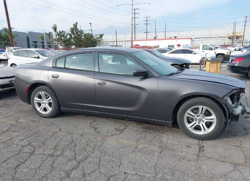 Photo 14 of 2015 Dodge Charger SE (VIN 2C3CDXBG1FH836882)