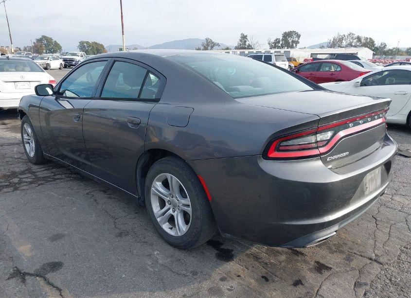 Photo 3 of 2015 Dodge Charger SE (VIN 2C3CDXBG1FH836882)