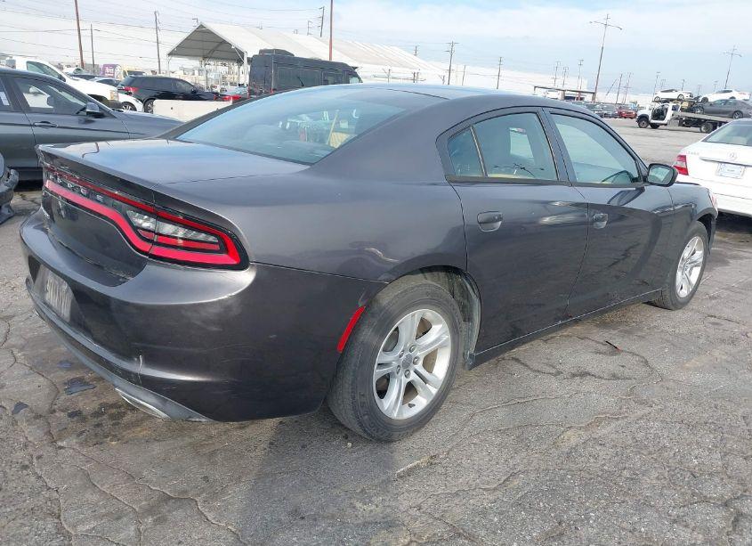 Photo 4 of 2015 Dodge Charger SE (VIN 2C3CDXBG1FH836882)