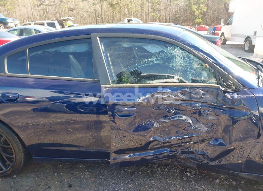 Photo 13 of 2015 Dodge Charger SE (VIN 2C3CDXBG1FH865993)